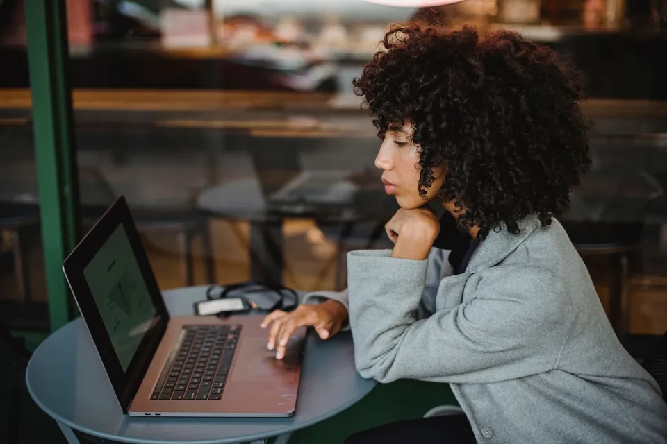 Northwoods-Ready AI Directives: 15 Copy‑Paste Prompts for Grand Rapids, MN Job Seekers (2026 Edition)